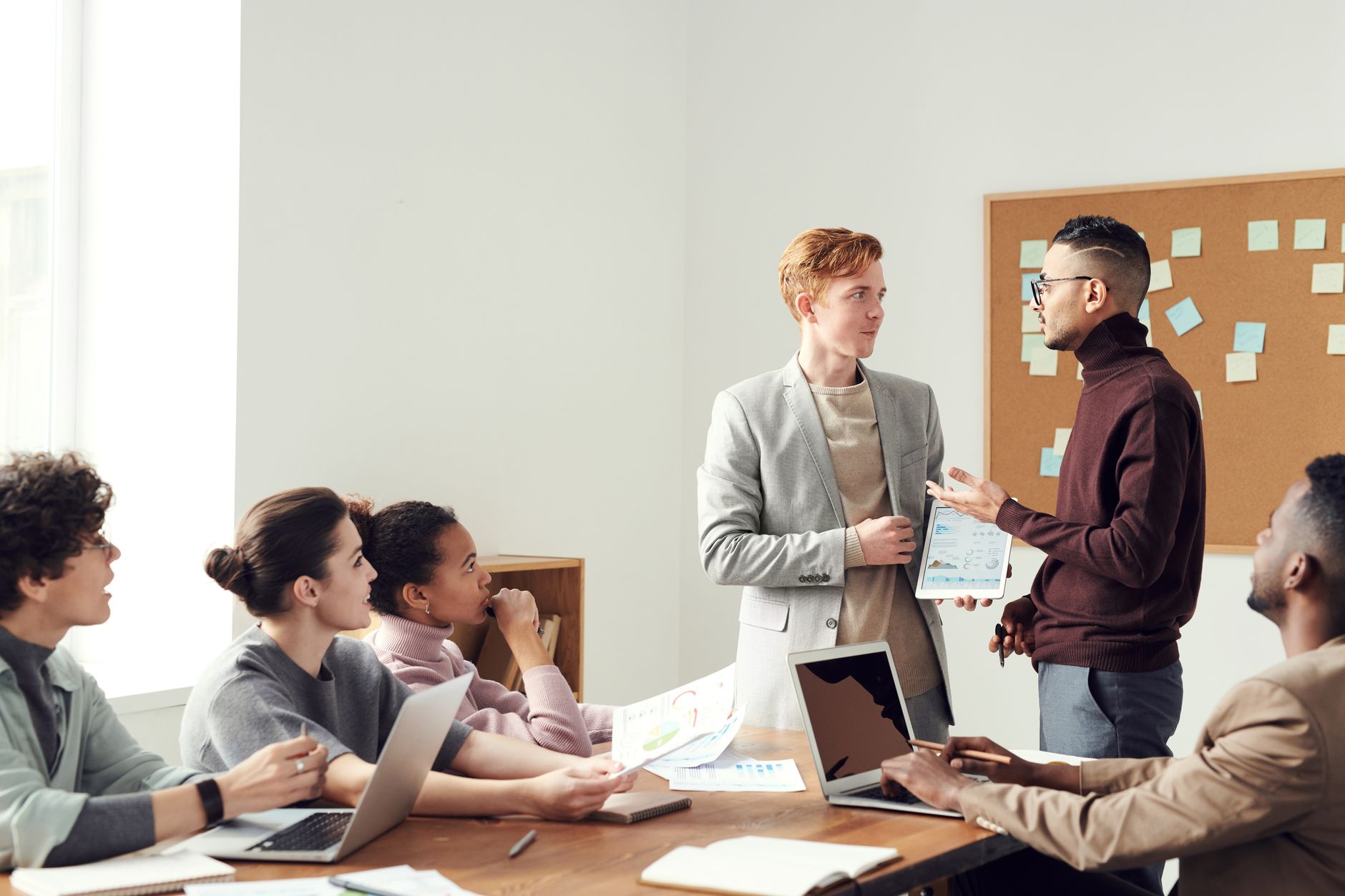 Insightly vs HubSpot: Best CRM for Project-Based Sales Teams
