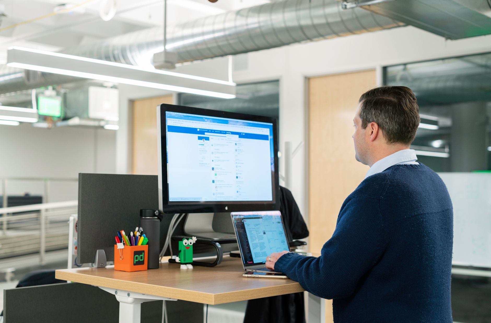 How Does a CRM Work? The Complete CRM Workflow Explained